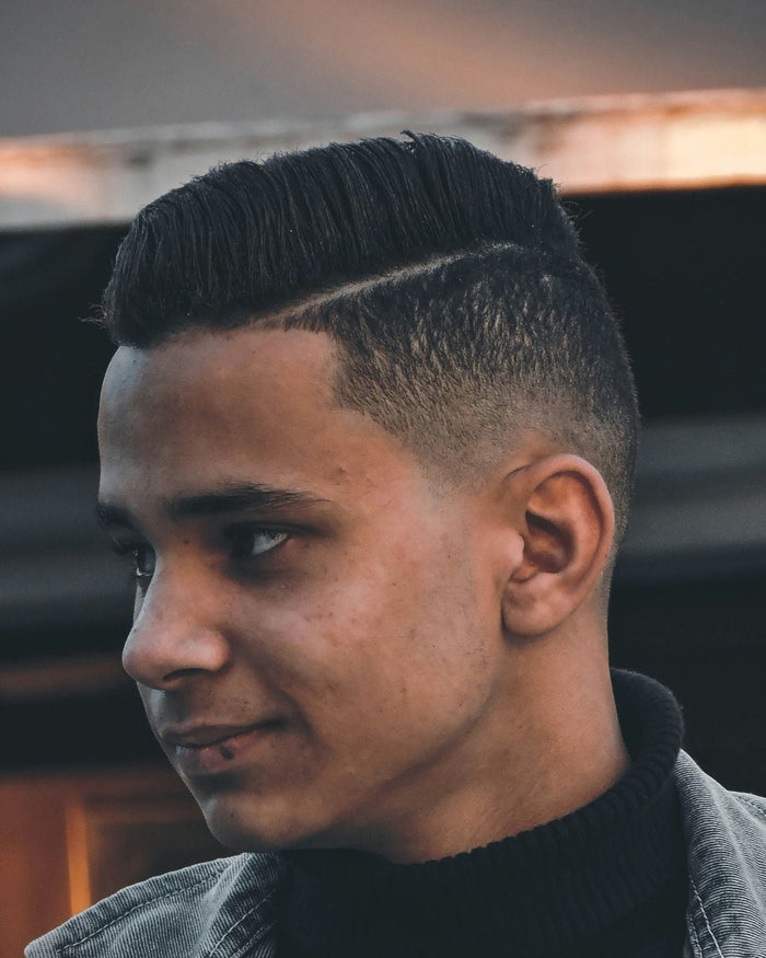 Low taper fade for curly hair and straight hair